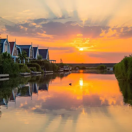 Holiday home With Sauna, Near The Markermeer *